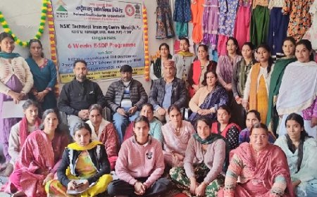 एनएसआईसी महिलाओं को बना रहा स्वाबलंबी, 25 महिलाओं को दिया कौशल विकास प्रशिक्षण