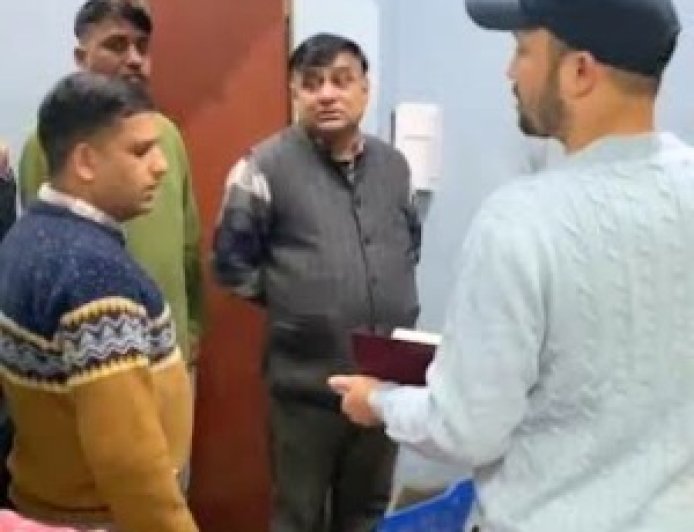 फूड सेफ्टी विभाग बिलासपुर की टीम की देश के दूसरे हाइड्रो इंजीनियरिंग कॉलेज, बंदला कैंटीन में अचानक छापामारी  