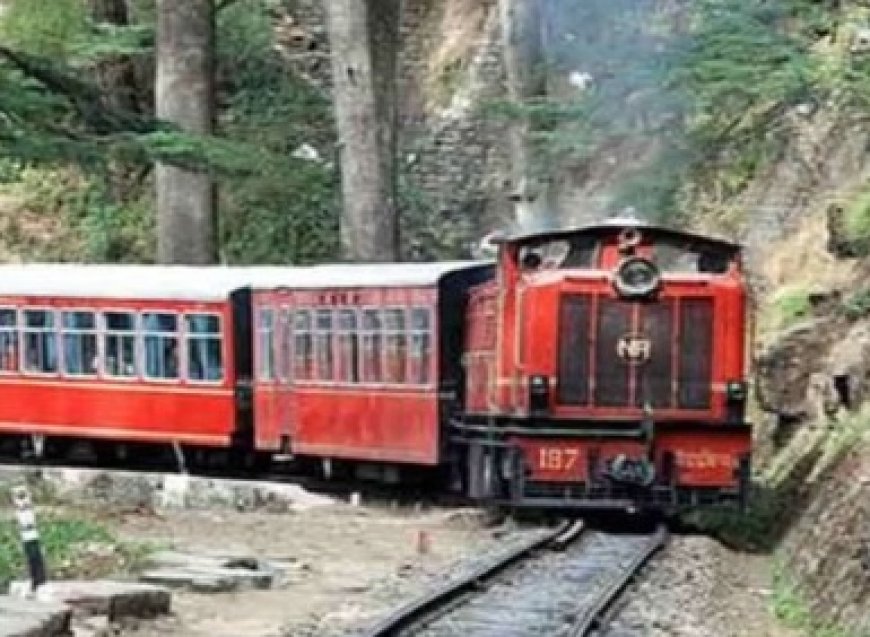 दिल्ली से आने वाली ट्रेनों के साथ ट्रॉय ट्रेनें कनेक्ट होने से कालका से शिमला के लिए ट्रेनों को देरी से रवाना  