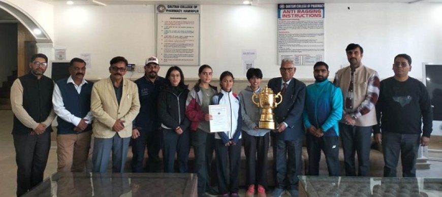 एच.पी.यू. इंटर कॉलेज बैडमिंटन चैंपियनशिप (महिला वर्ग) का भव्य समापन,धर्मशाला कॉलेज ने मारी बाजी 