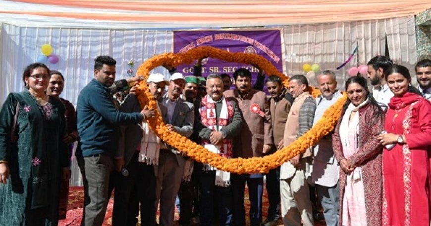 शिक्षित व्यक्ति की राष्ट्र निर्माण में होती है विशेष भूमिका : रोहित ठाकुर 