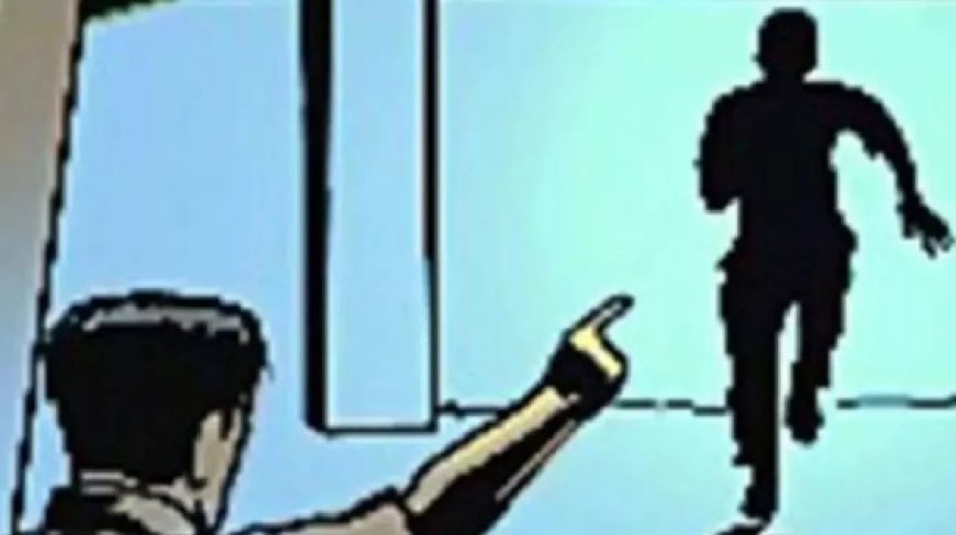 चंबा पुलिस थाना परिसर से बाइक चोरी के मामले में गिरफ्तार आरोपी पुलिस को चकमा देकर फरार 