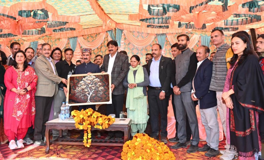 कांगड़ा एयरपोर्ट के विस्तार के लिए जारी किए गए 460 करोड़ , सरकार गांव के द्वार कार्यक्रम में बोले , मुख्यमंत्री