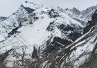 रोहतांग दर्रा सहित लाहौल की ऊंची चोटियों पर लगातार तीसरे दिन बर्फबारी