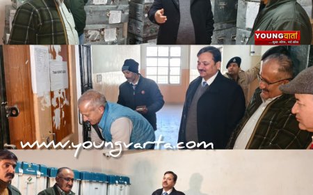 राजनीतिक दलों के प्रतिनिधियों के साथ उपायुक्त ने किया ईवीएम वेयरहाउस का निरीक्षण