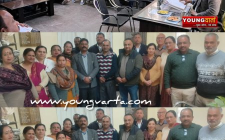 अचानक बीपीईओ कार्यालय पहुंचे शिक्षा उप निदेशक एलिमेंट्री राजीव ठाकुर , शिक्षकों को दिए जरुरी निर्देश 