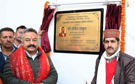 शिक्षा मंत्री ने सरहाना गाँव में निर्मित सामुदायिक भवन की दूसरी मंज़िल का किया लोकार्पण 