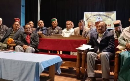 राष्ट्रीय पेंशनर्ज दिवस के अवसर पर पेंशनर्ज वेलफेयर एसोसिएशन शिमला इकाई द्वारा कालीबाड़ी हॉल में कार्यक्रम का आयोजन