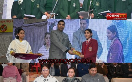 नशे से दूरी बनाकर उज्ज्वल भविष्य का निर्माण कर समाज को सकारात्मक दिशा प्रदान करें युवा पीढ़ी : रमणीक शर्मा 