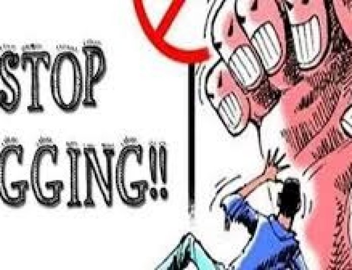 मेडिकल कॉलेज में प्रशिक्षु डाक्टरों की रैगिंग , मामला सामने आने से प्रबंधन में हडक़ंप , जूनियर ने सीनियर पर लगाए आरोप 