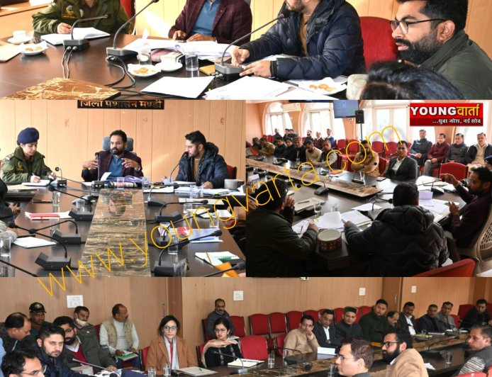 पड्डल मैदान में आत्मनिर्भर हिमाचल जन संकल्प सम्मेलन की तैयारियों का जायजा लेने पहुंचे सचिव 