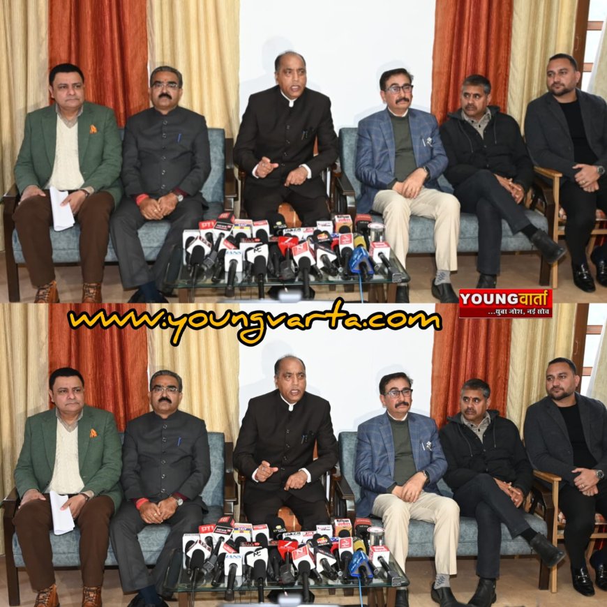 लोकतंत्र में बिल्कुल यकीन नहीं करती कांग्रेस , तानाशाही पर उतारू है सरकार : जयराम ठाकुर