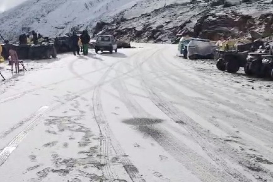 प्रदेश की लाहौल घाटी में मौसम ने लंबे अरसे बाद बदली करवट,रोहतांग दर्रा सहित अन्य ऊंची चोटियों पर बर्फबारी दर्ज 