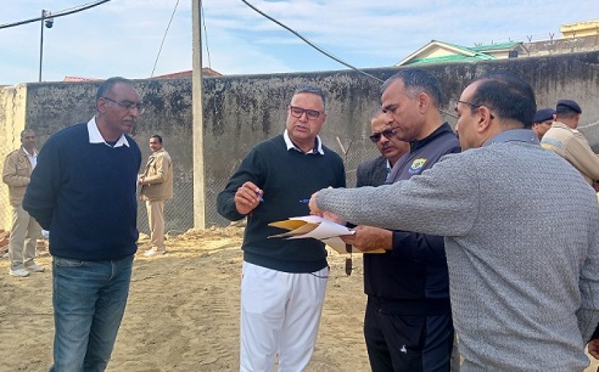 डीजीपी अशोक तिवारी ने की मैगा वॉकथॉन की तैयारियों की समीक्षा