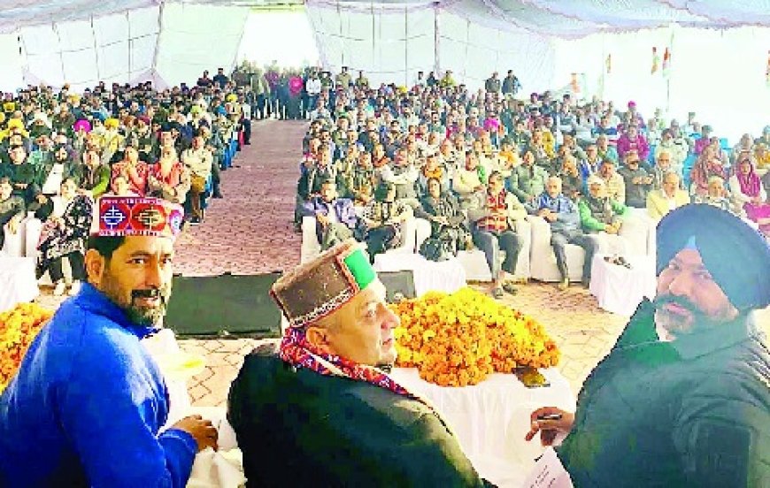 कांग्रेस केवल एक राजनीतिक दल नहीं, बल्कि भारत की आत्मा, उसकी आवाज और लोकतंत्र की मजबूत रीढ़ : विनय कुमार