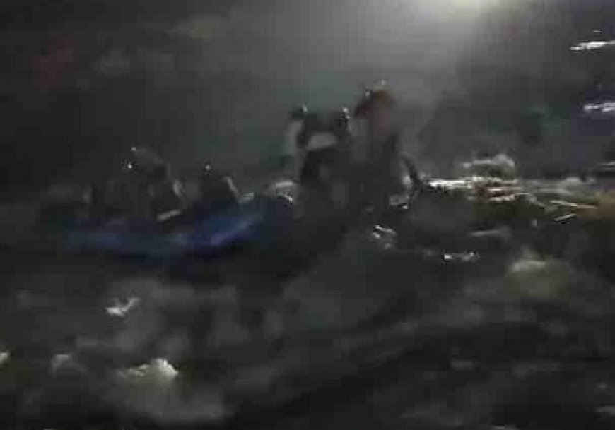 भुंतर के समीप राफ्ट में फंसे पर्यटकों को सुरक्षित बाहर निकाला  