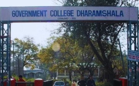 प्रदेश में डिप्रेशन में आने के बाद एक छात्रा की मौत,कॉलेज के एक प्रोफेसर और तीन अन्य छात्राओं पर आरोप 