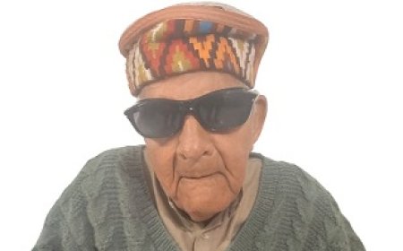 रिटायर्ड प्रोफेसर धर्मपाल ने रैडक्रॉस सोसाइटी को दिया एक लाख रुपये का किया अंशदान