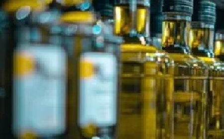 अवैध शराब के खिलाफ पुलिस की कार्रवाई : महिला के कब्जे से भारी मात्रा में शराब बरामद 