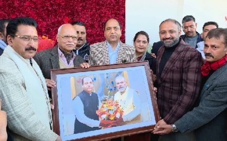 नेता प्रतिपक्ष जयराम ठाकुर को जन्मदिन पर भाजपा प्रदेश प्रतिनिधिमंडल ने दी शुभकामनाएं