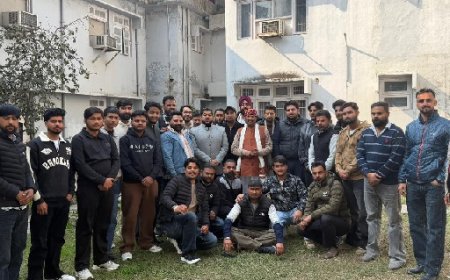 सुखराम चौधरी की अध्यक्षता में नघेता में कांग्रेस छोड़ भाजपा में शामिल हुए कई परिवार