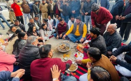 हरिद्वार भाजपा द्वारा कांग्रेस पार्टी की बुद्धि-शुद्धि हेतु हवन का आयोजन 