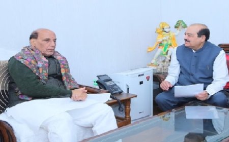 सांसद हर्ष महाजन ने रक्षा मंत्री राजनाथ सिंह से की भेंट,दुर्गम क्षेत्रों में सड़क संपर्क बेहतर बनाने की उठाई मांग