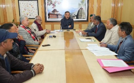 प्रगतिशील बागवानों के साथ सीएम सुक्खू ने की बैठक