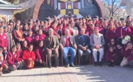 सरकारी स्कूलों के विशेष आवश्यकता वाले बच्चों को शिक्षा मंत्री ने एक्सपोज़र विज़िट टूर पर किया रवाना