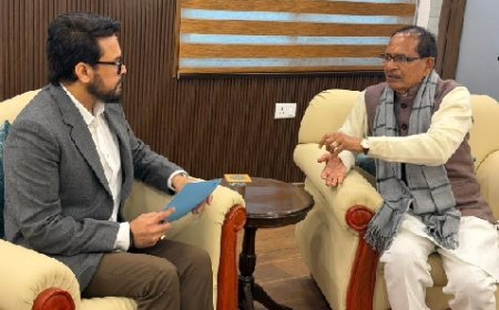 ग्रामीण अंचलों की तस्वीर-तकदीर बदलती पीएमजीएसवाई योजना : अनुराग सिंह ठाकुर 