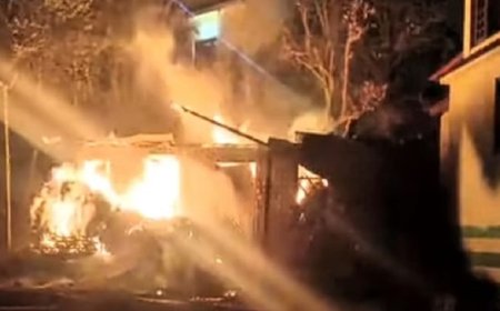 चंबा के कुहंड गांव में भीषण अग्निकांड,दो मकान जलकर राख,लाखों का नुकसान 