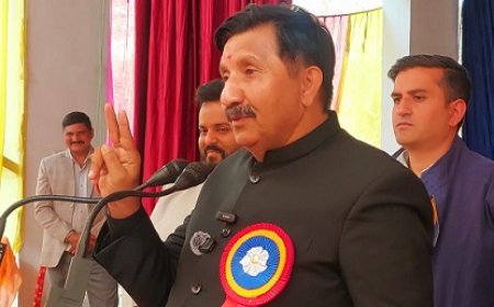 सरकारी स्कूलों में सीबीएसई पाठ्यक्रम होगा लागू, बच्चों को राष्ट्रीय स्तर की प्रतिस्पर्धा के लिए तैयार करना लक्ष्य : उपमुख्यमंत्री