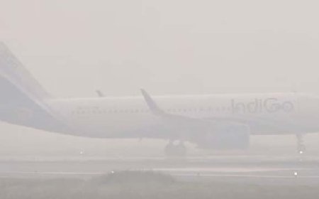 घने कोहरे के मद्देनजर उड़ानें बाधित, एयर इंडिया-इंडिगो ने यात्रियों के लिए जारी किया परामर्श