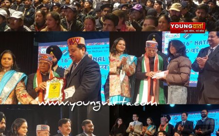 राष्ट्रीय मतदाता दिवस पर राज्यपाल ने उपायुक्त शिमला को किया सम्मानित 