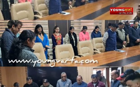 अमर शहीदों की याद में उपायुक्त कार्यालय नाहन के अधिकारियों व कर्मचारियों ने दो मिनट का रखा मौन  