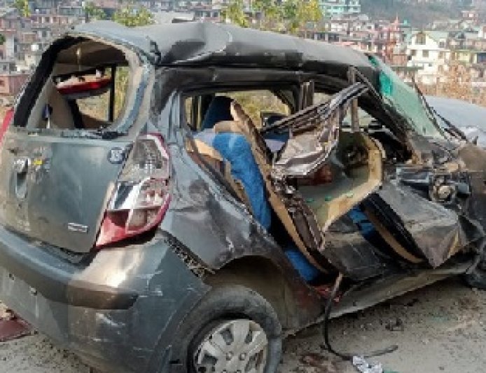 दर्दनाक : कुल्लू में नववर्ष का जश्न मनाकर वापस लौट रहे एक युवक और तीन युवतियों की सड़क हादसे में मौत 