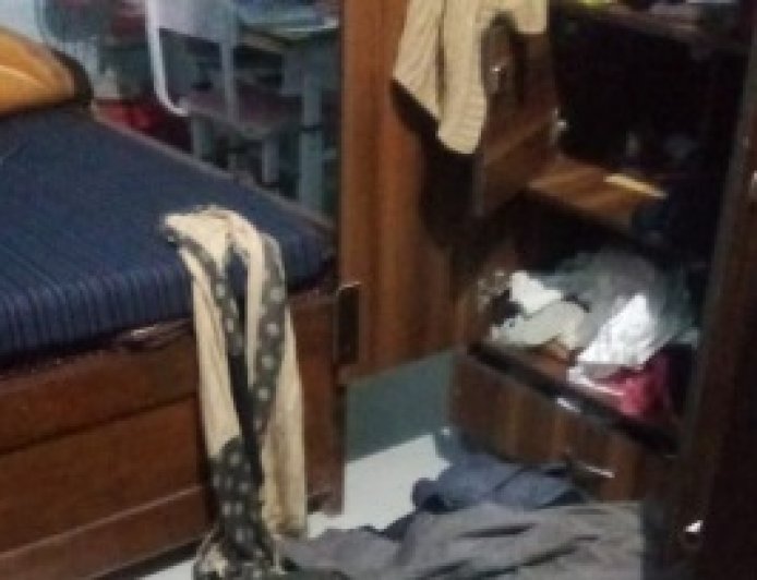 चोरों के हौंसलें बुलंद :  घर से 16 लाख के गहने व नकदी उड़ाकर चोर फरार 