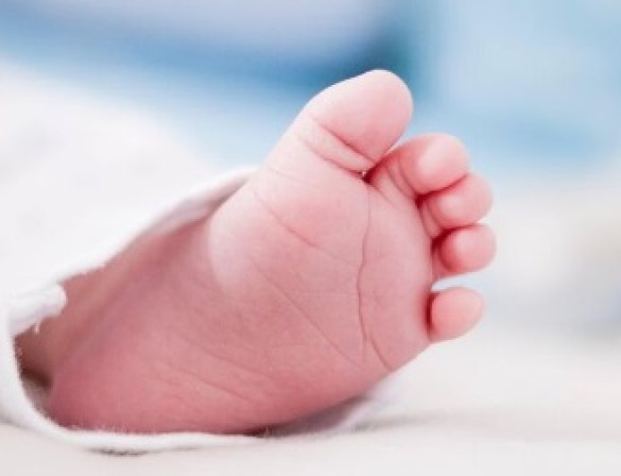 मानवता को शर्मसार " जन्म देने के बाद नहर में फेंका नवजात,ठंड में बच्चे की मौत