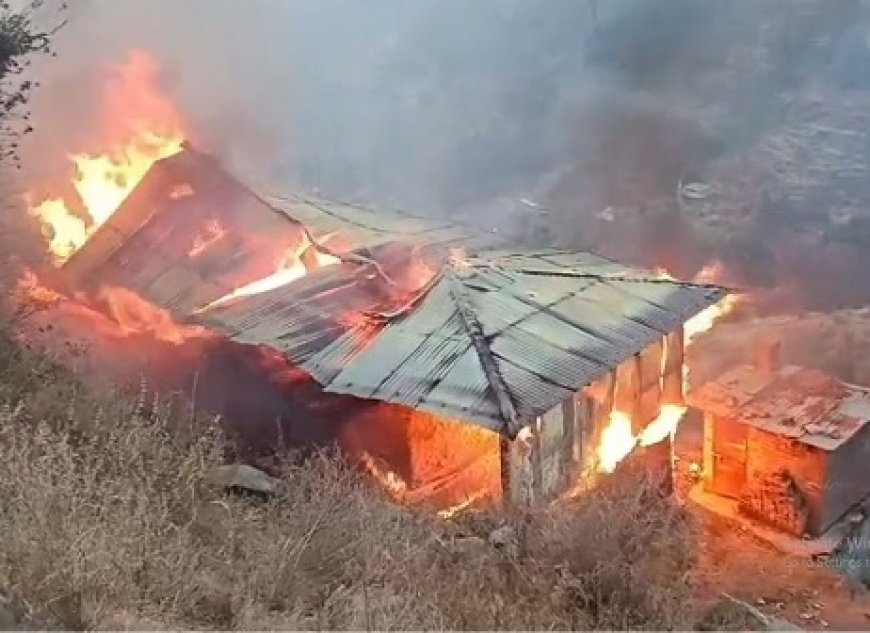 किन्नौर के नालिंग-2 गांव में दो मंजिला मकान में भीषण अग्निकांड,युवक ने भागकर बचाई जान  