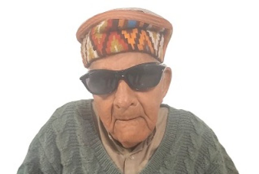 रिटायर्ड प्रोफेसर धर्मपाल ने रैडक्रॉस सोसाइटी को दिया एक लाख रुपये का किया अंशदान