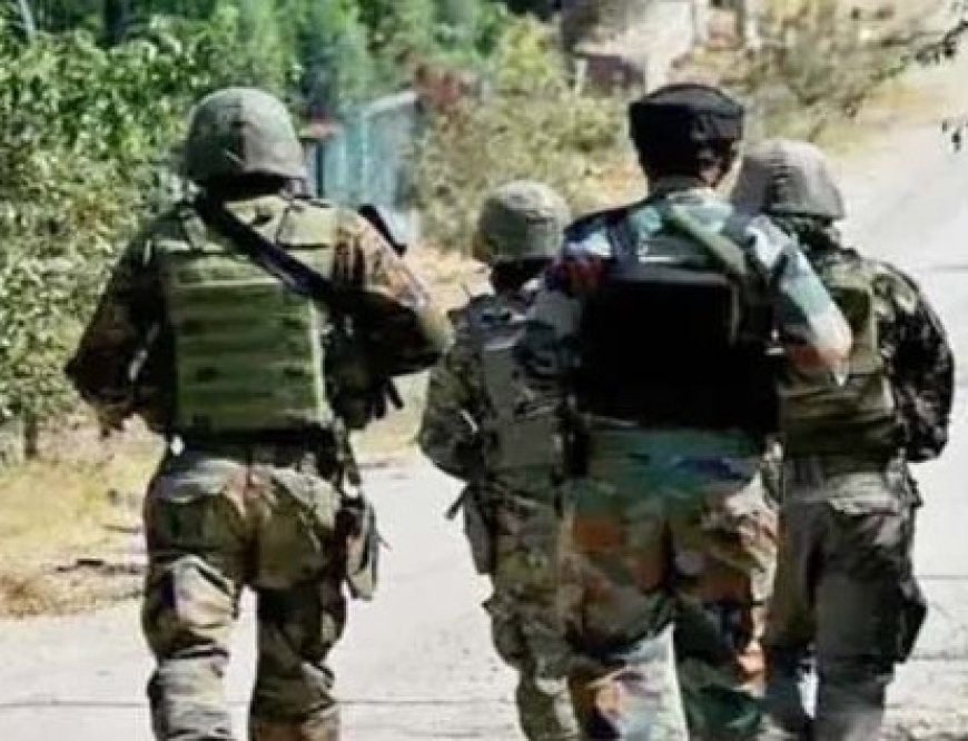 जम्मू-कश्मीर में कठुआ में आतंकवाद विरोधी अभियान के दौरान मुठभेड़ में एक पुलिस कर्मी घायल 