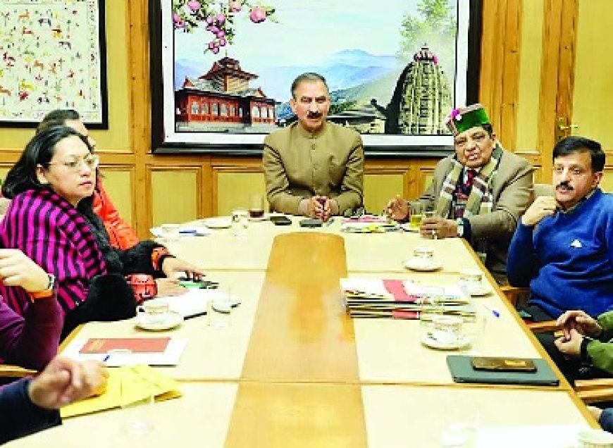 सीएम सुक्खू के अधिकारियों को निर्देश, स्वास्थ्य क्षेत्र में भी ऑनलाइन सुविधाओं का किया जाए समावेश  