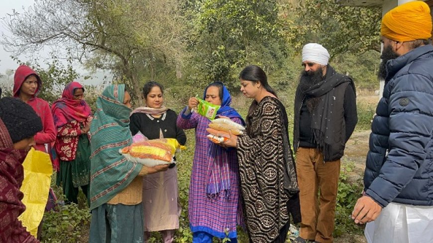 दशमेश रोटी बैंक की सेवा मुहिम जारी,50 जरूरतमंद परिवारों को बांटा महीने भर का राशन