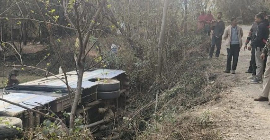 मंडी से सरकाघाट जा रही एचआरटीसी की एक बस दुर्घटनाग्रस्त,कई यात्री घायल  
