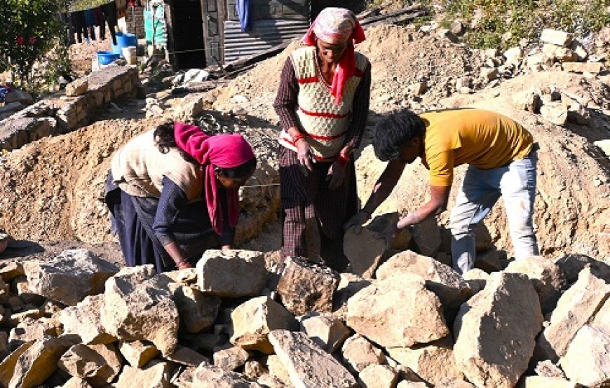 आपदा प्रभावितों के साथ मजबूती से खड़ी है प्रदेश सरकार
