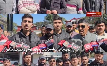 HRTC बस रूट बंद करने के खिलाफ लामबंद हुए ग्रामीण , निजी बस को रूट देने के लगाए आरोप , डीसी को सौंपा ज्ञापन 