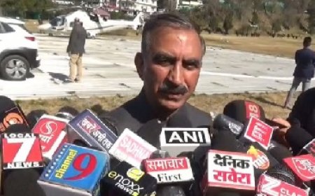 दिल्ली से लौटते ही सीएम का भाजपा नेताओं पर पलटवार, बोले उन्हें कोसने की बजाय पीएम से हिमाचल हित की करें बात  