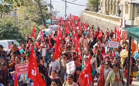 चार लेबर कोड लागू के विरोध में केंद्र सरकार के खिलाफ प्रदर्शन, सीटू बैनर तले कई मजदूर संगठनों ने जताया विरोध