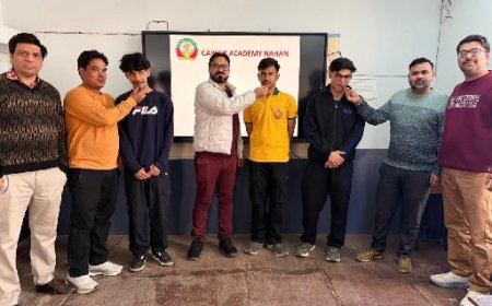 मेहनत और मार्गदर्शन का परिणाम,जेईई मेन्स में करियर अकैडमी अव्वल