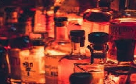 प्रदेश सरकार ने नई आबकारी नीति में किया सख्त प्रावधान, बिना लाइसेंस शराब परोसने वालों पर होगा जुर्माने का प्रावधान 